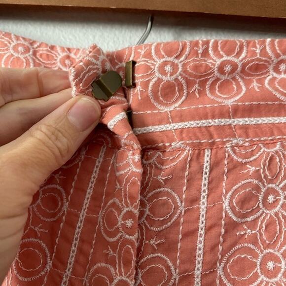 Loft BOHO Womens 8 Cottagecore Pink and White Embroidered 4" Shorts Beach Travel - Picture 7 of 11